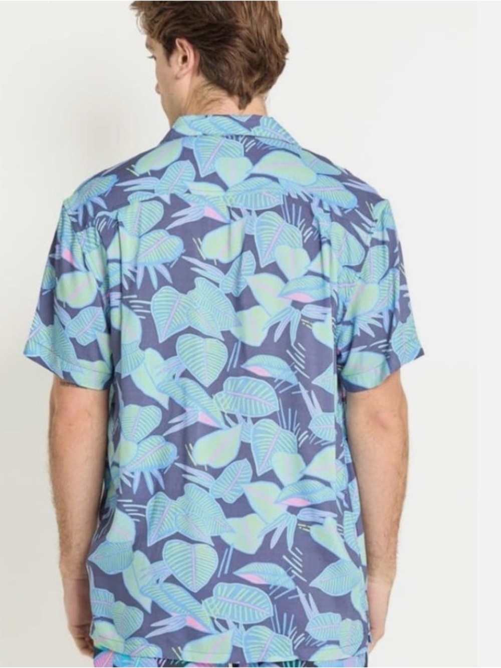 NWOT Chubbies Fluorescent Funk Button Down Size - L - Picture 2 of 3